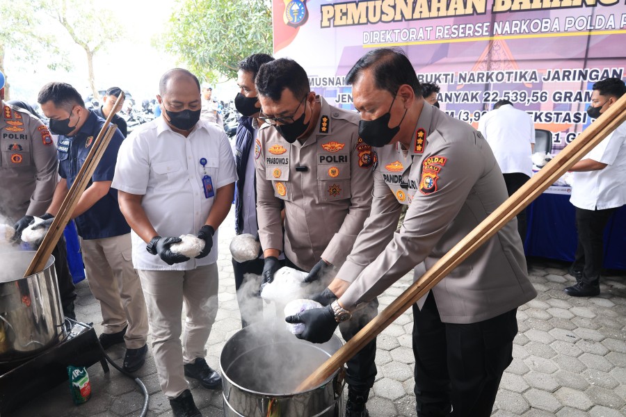 22 Kg Heroin hingga Sabu Dimusnahkan, Polda Riau Tegaskan Perang Tanpa Ampun Lawan Narkoba