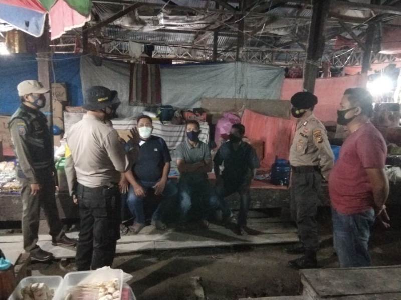 Personel Polsek Teluk Meranti Gelar Operasi Yustisi Bersama Satpol PP