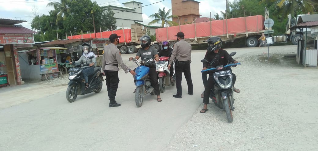 Tegakkan Prokes di Wilkum, Polsubsektor Pelalawan Gencar Operasi Yustisi