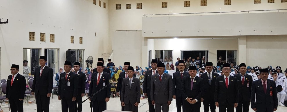 Lantik Kepala Dinas Di Lingkungan Pemkab Kuansing;  Bupati Minta Tingkatkan Pelayanan Kepada Masyarakat