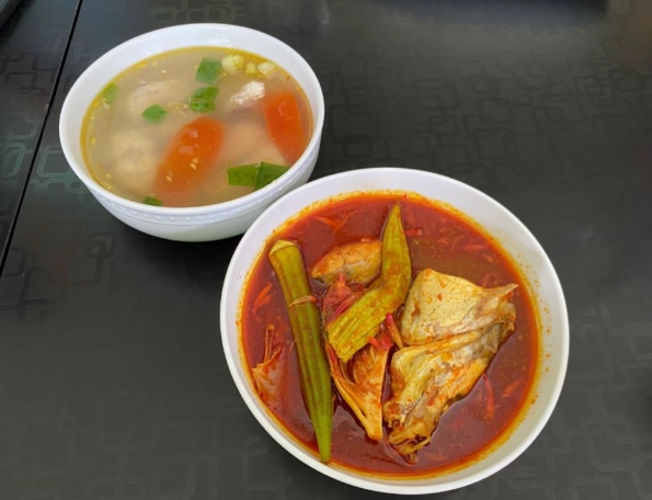 Menu Asam Pedas Baung dan Sup Ikan Kakap Merah Paling Dicari di Sini